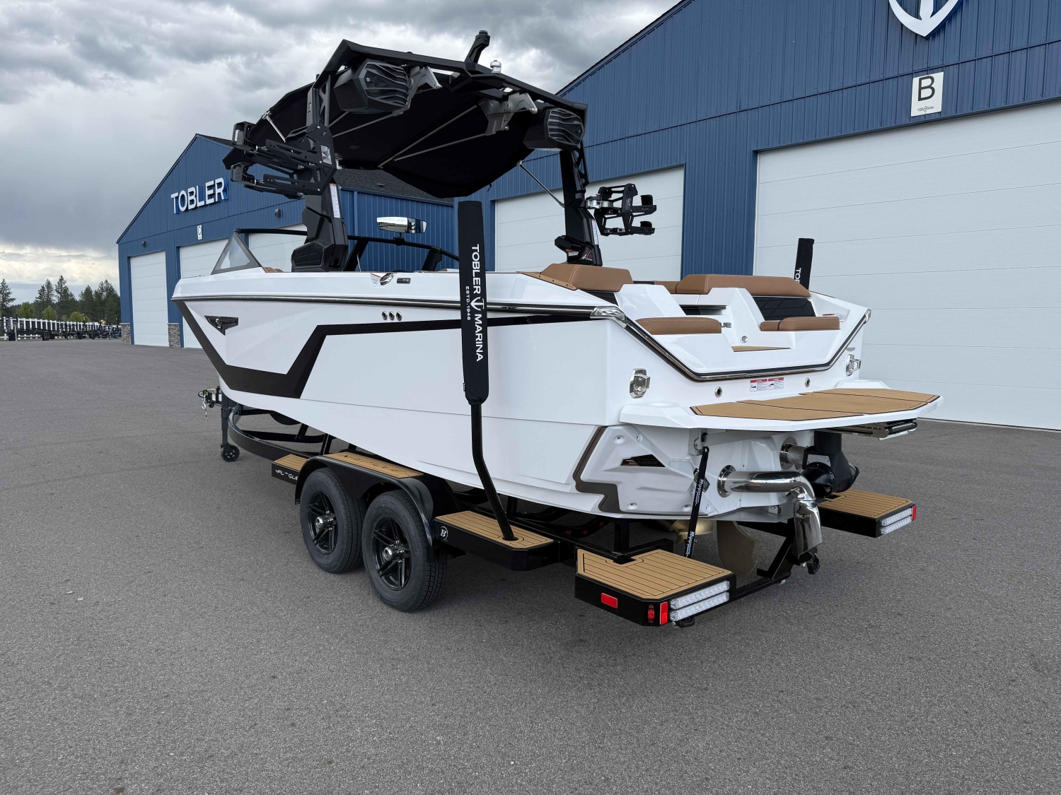 2026 Nautique S23