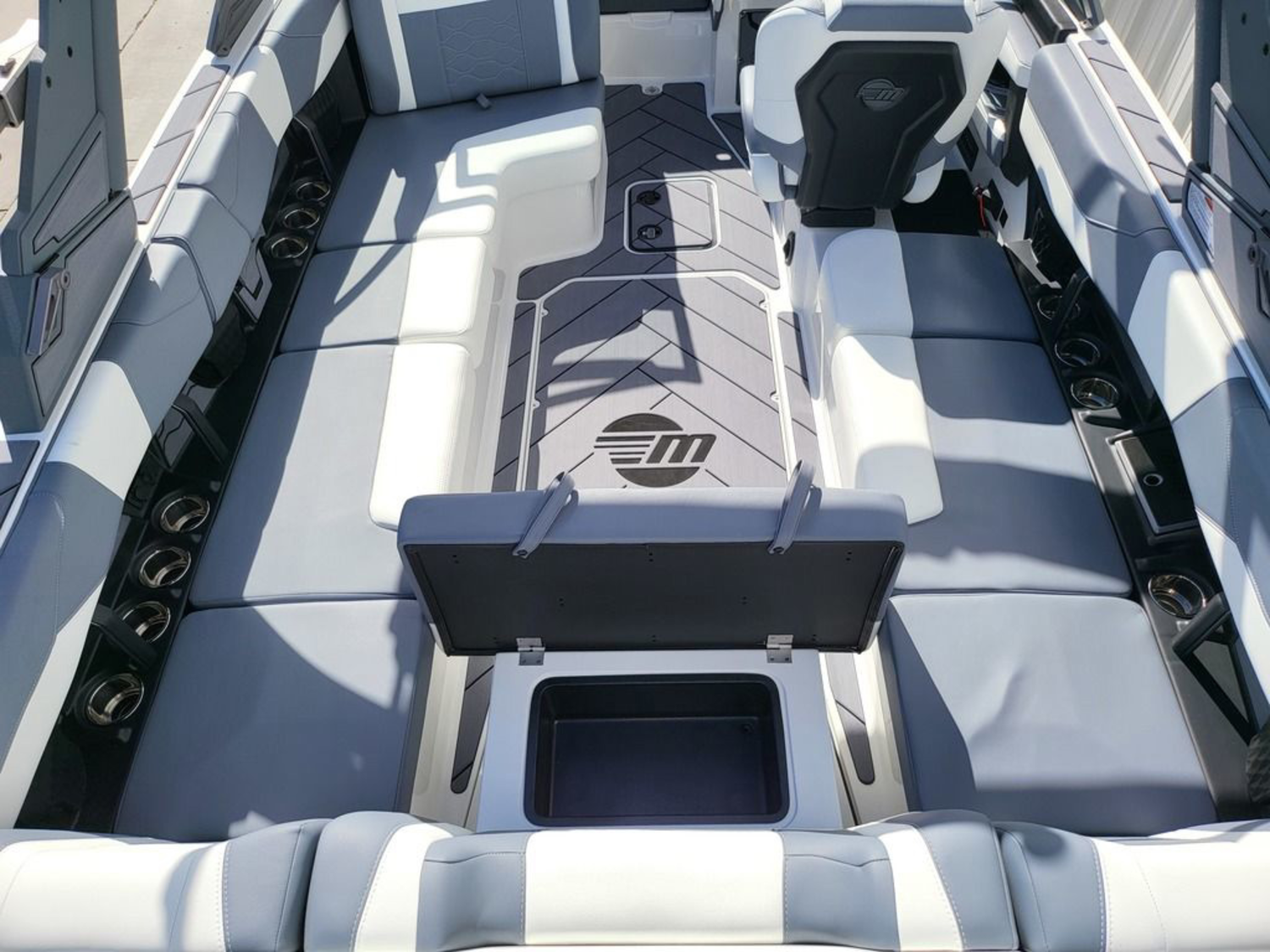 2026 Malibu Boats 23 LSV