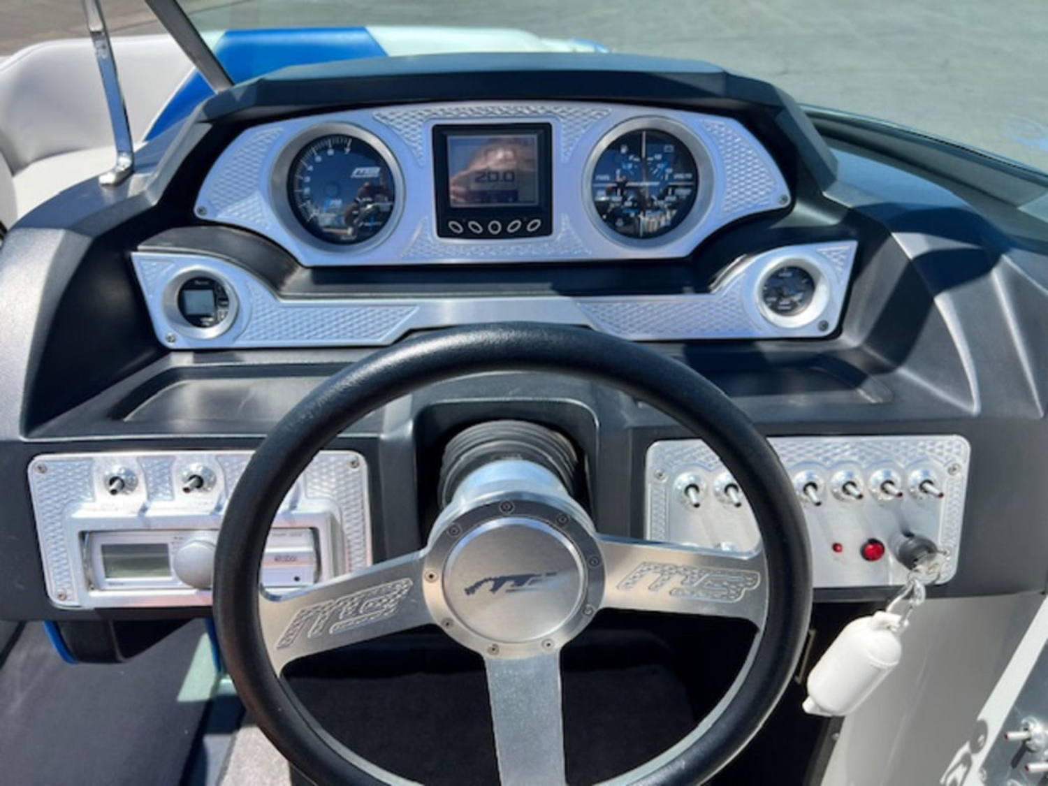 2016 MB Sports F21 Tomcat