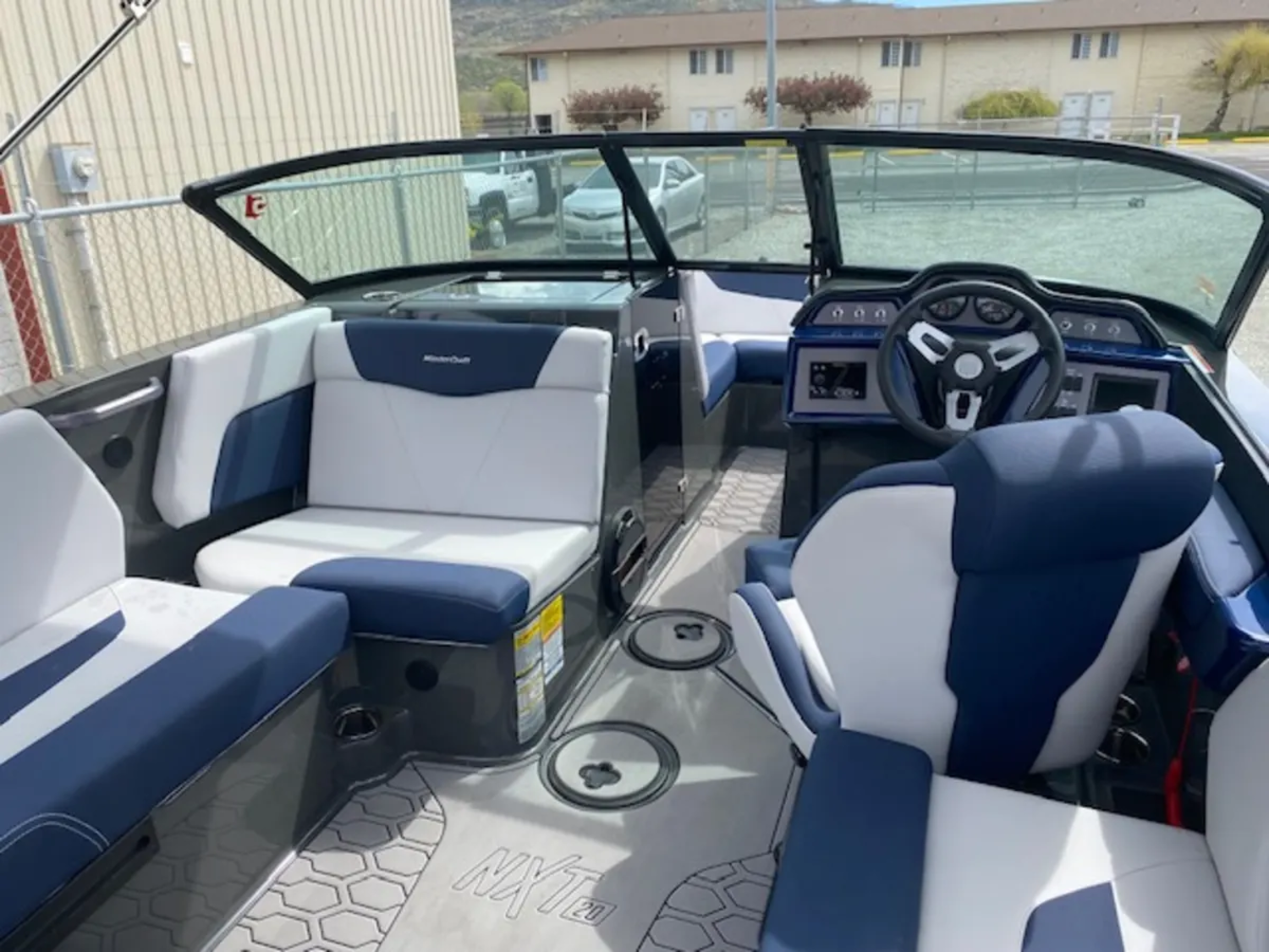 2022 MasterCraft NXT20