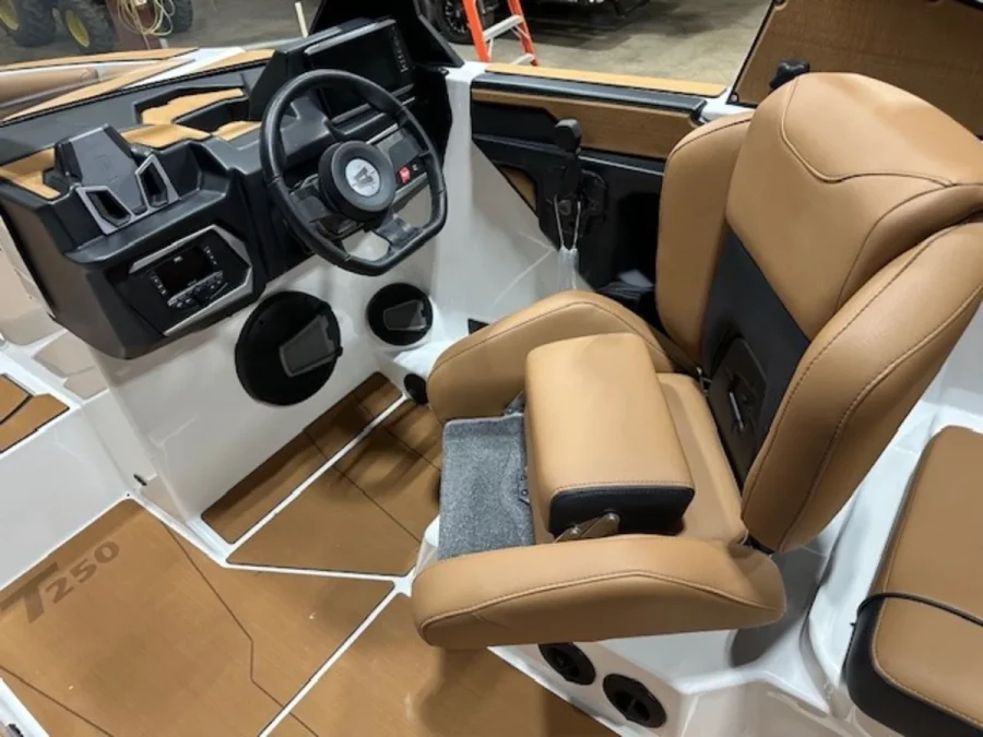 2025 Axis Boats T250 for sale in Excelsior, null