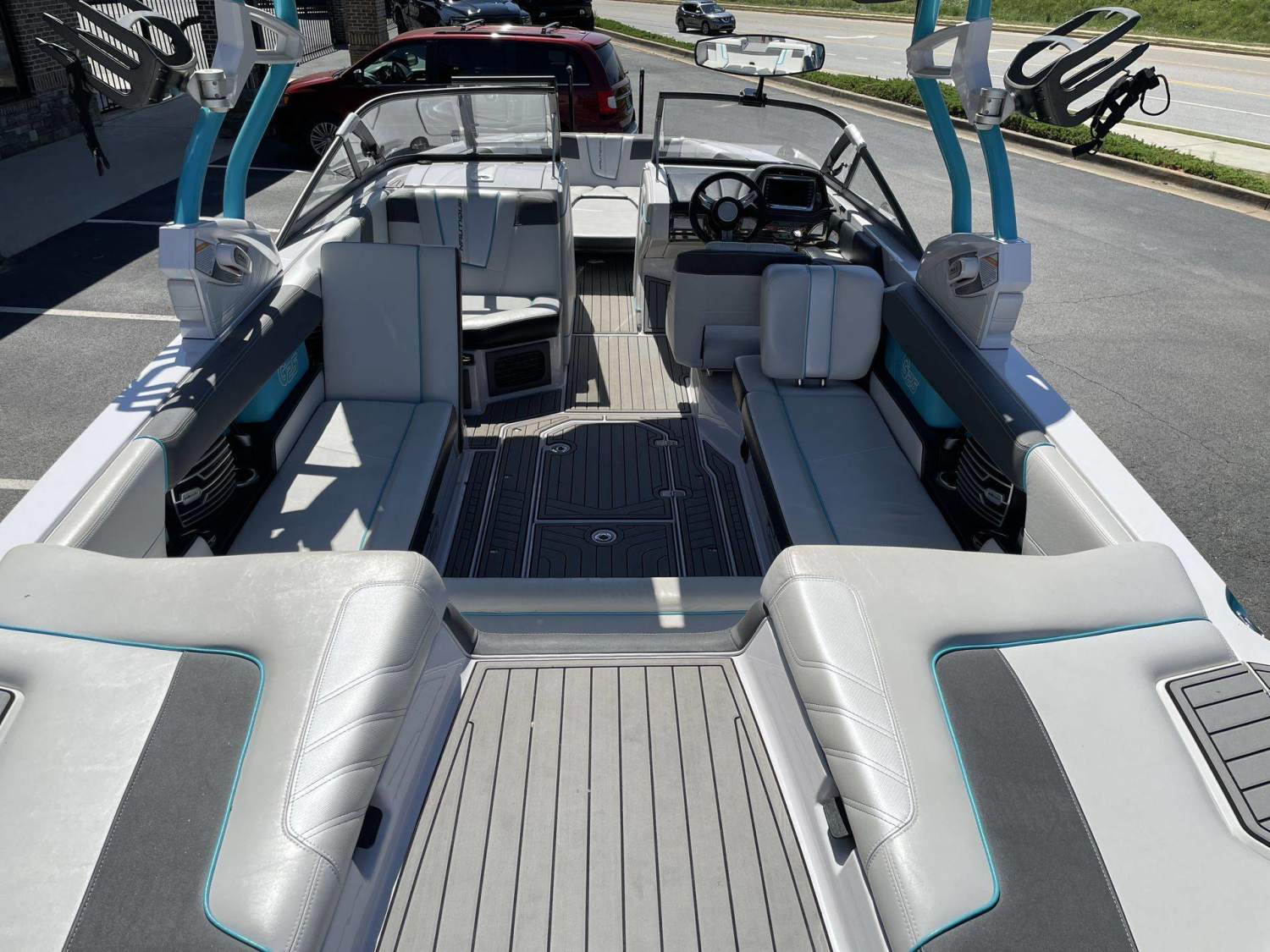 2015 Nautique G25