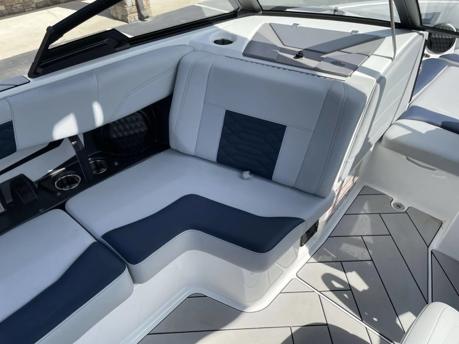 2023-malibu-wakesetter-25-lsv-129404-image23