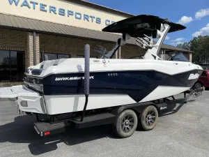 2023 Malibu Boats Wakesetter 25 LSV for sale in Buford, Georgia