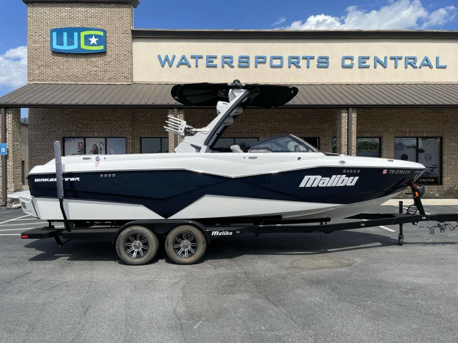 2023 Malibu Boats Wakesetter 25 LSV for sale in Buford, Georgia