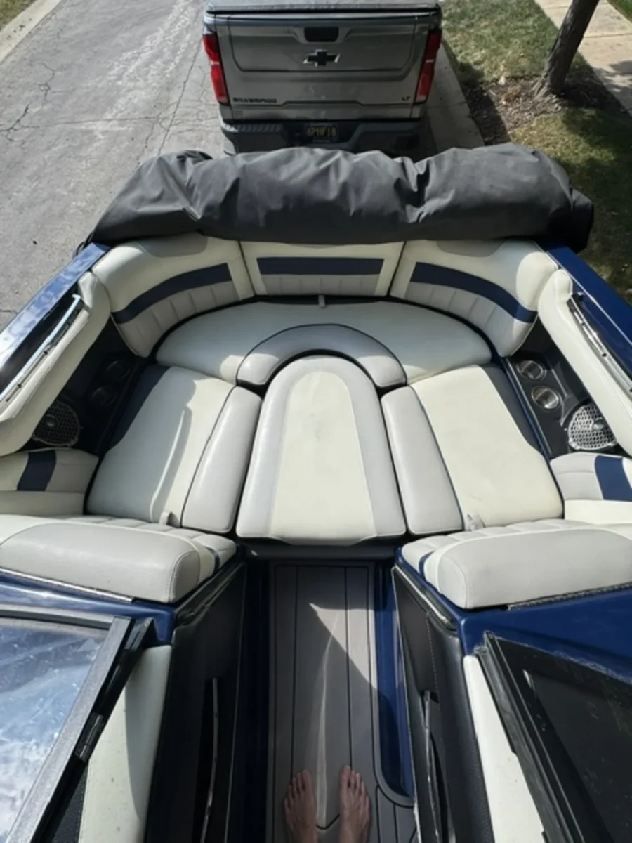 2013 Malibu Boats Wakesetter 20 MXZ for sale in Howell, Michigan