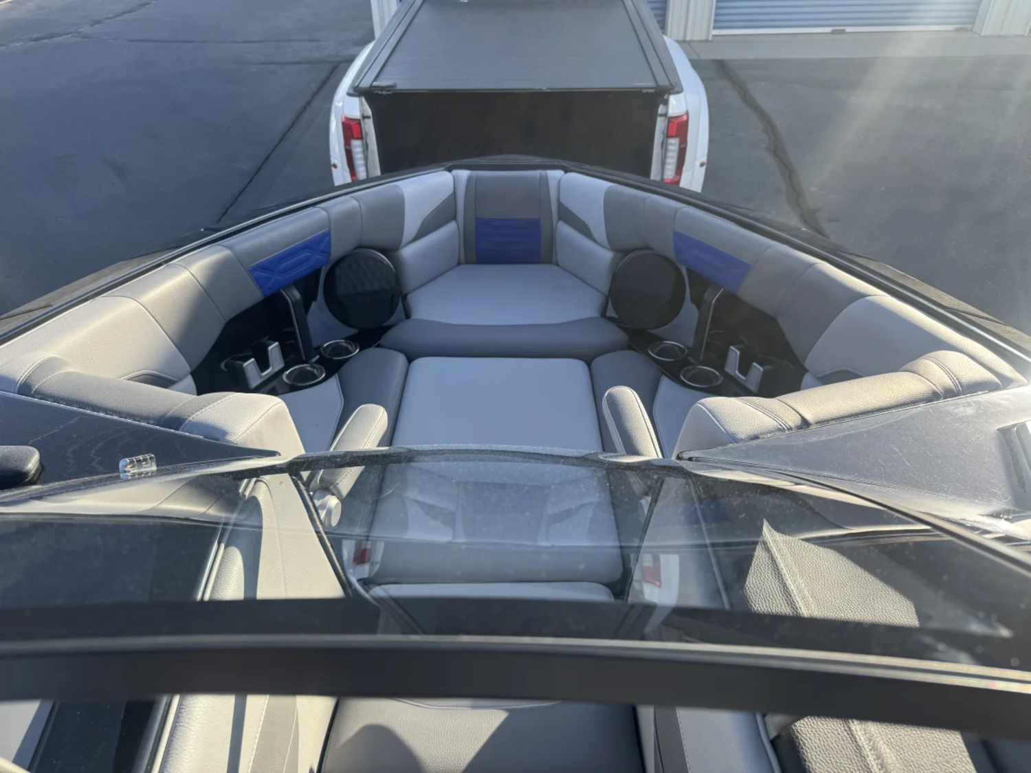 2022 Malibu Boats Wakesetter 25 LSV