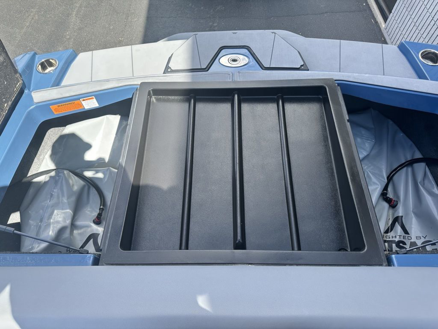 2023 Axis Wake Research T220