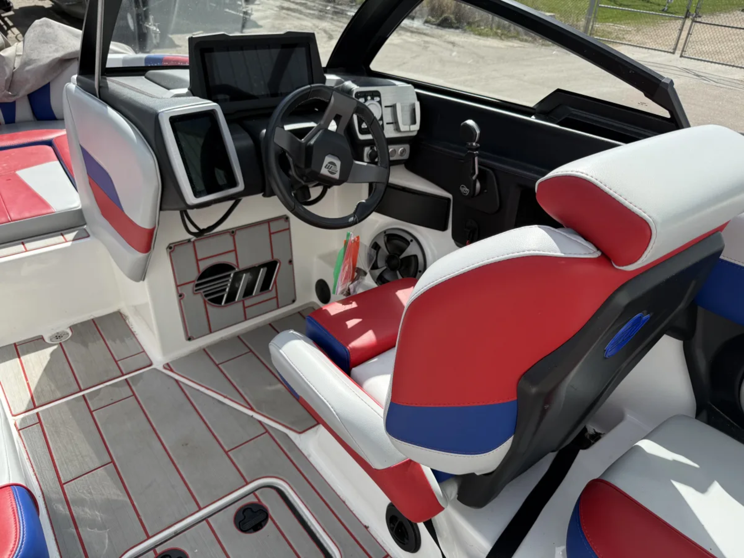 2021 MALIBU 23 MXZ Wakesetter