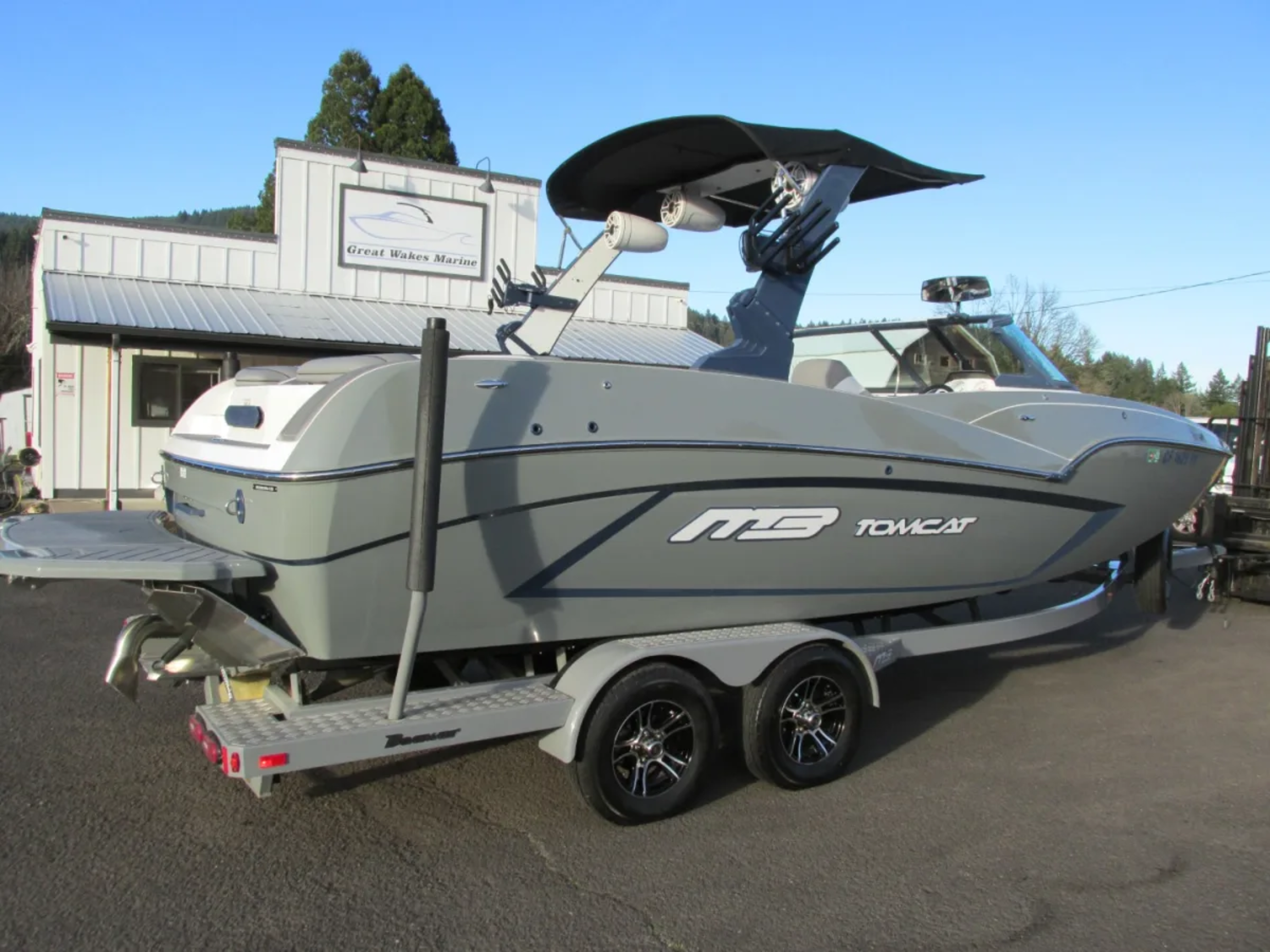 2022 MB Sports Boats F22 Tomcat Alpha 10 Hours WakeSurf