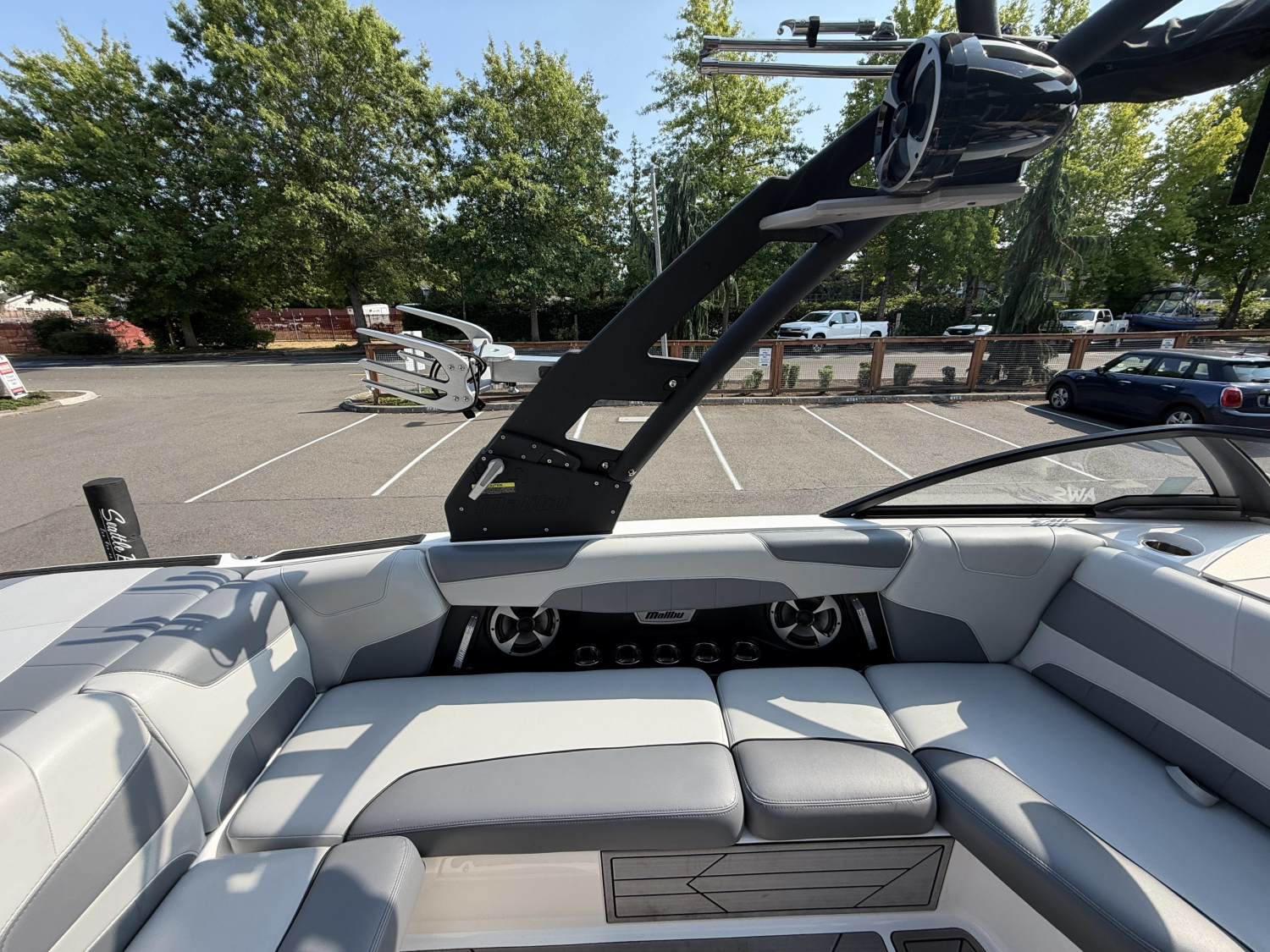 2019 Malibu 22 LSV