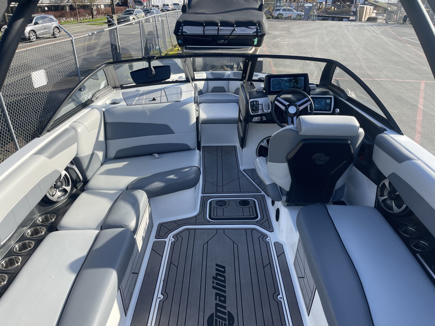 2019 Malibu 22 LSV