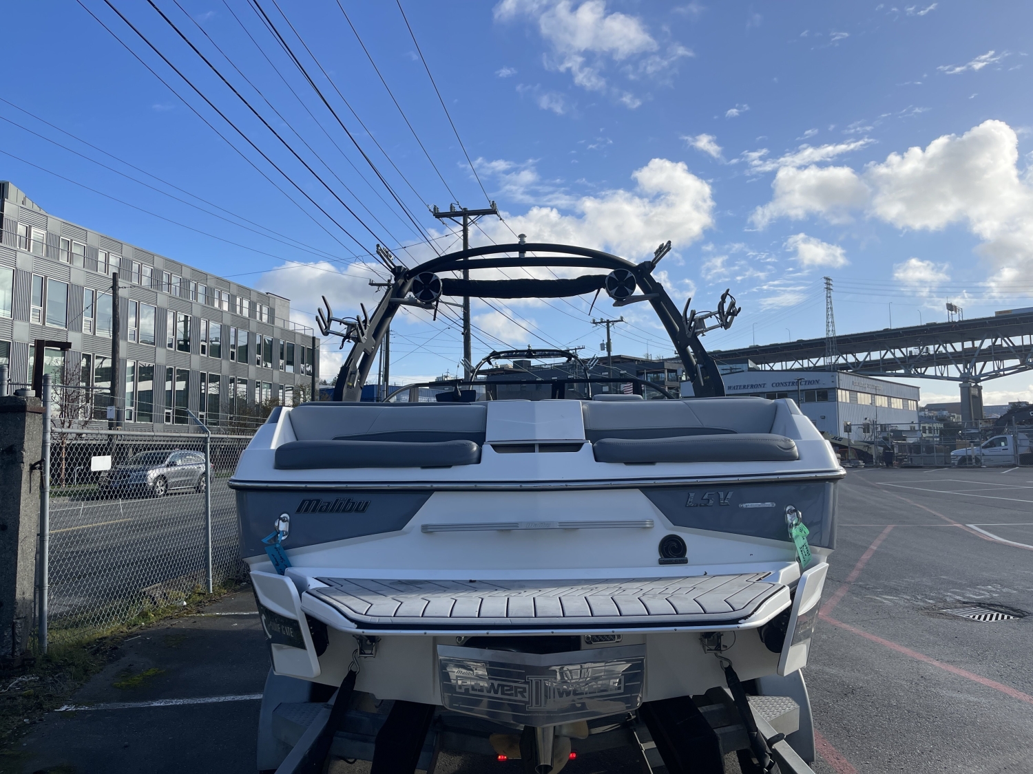 2019 Malibu 22 LSV