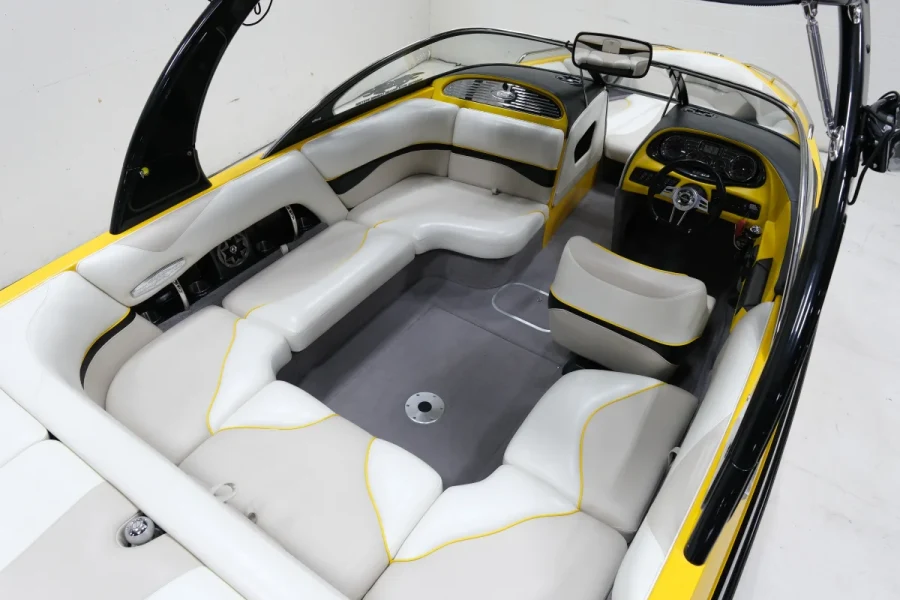 2006 Malibu Boats Wakesetter VLX for sale in Indianapolis, Indiana