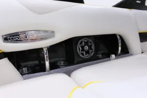 2006 Malibu Boats Wakesetter VLX for sale in Indianapolis, Indiana