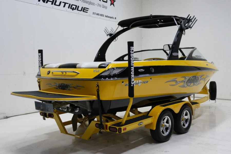2006 Malibu Boats Wakesetter VLX for sale in Indianapolis, Indiana
