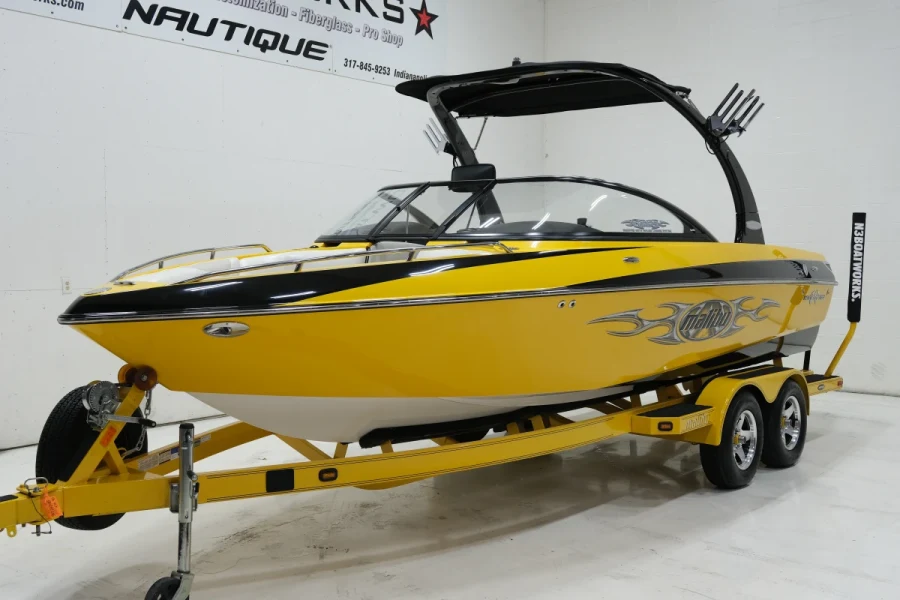 2006 Malibu Boats Wakesetter VLX for sale in Indianapolis, Indiana