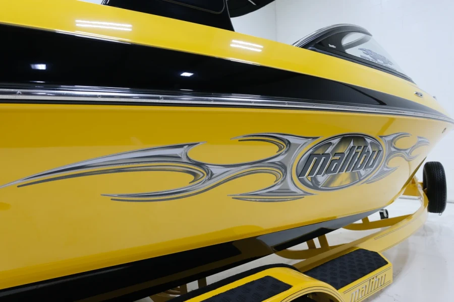 2006 Malibu Boats Wakesetter VLX for sale in Indianapolis, Indiana