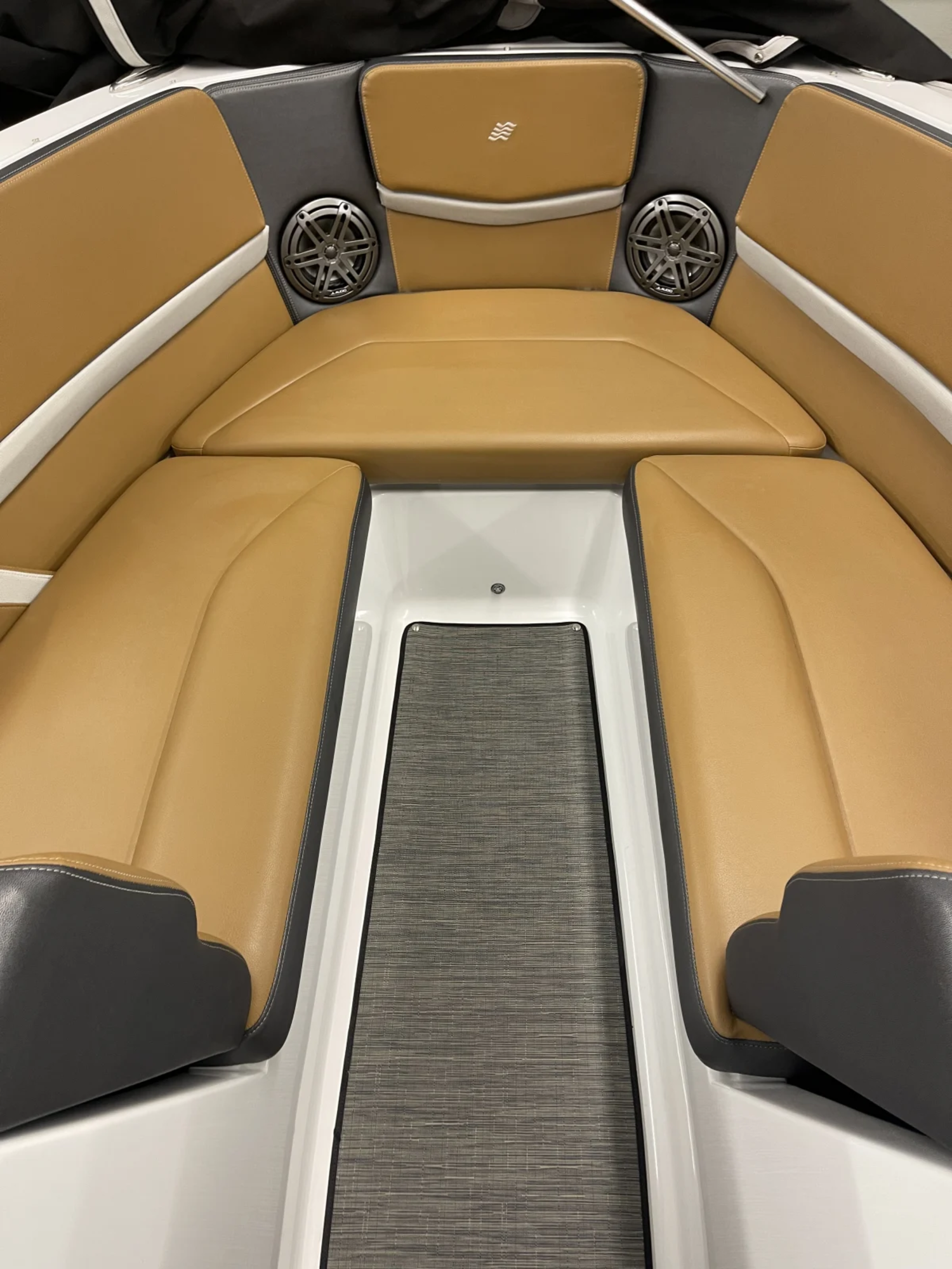 2021 Four Winns Horizon 230 RS 6.2L 300HP