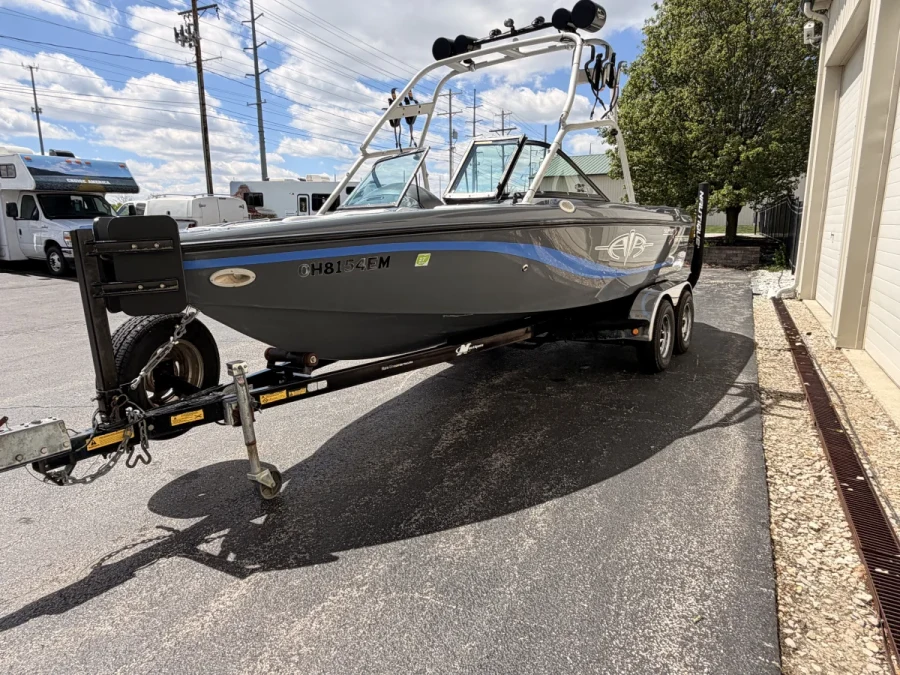 2001 Nautique Boats Super Air Nautique 210 for sale in Columbus, Ohio