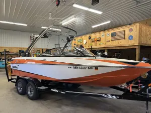 2012 Malibu Boats Wakesetter VTX for sale in Marine On Saint Croix, Minnesota