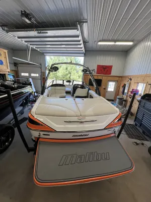 2012 Malibu Boats Wakesetter VTX for sale in Marine On Saint Croix, Minnesota