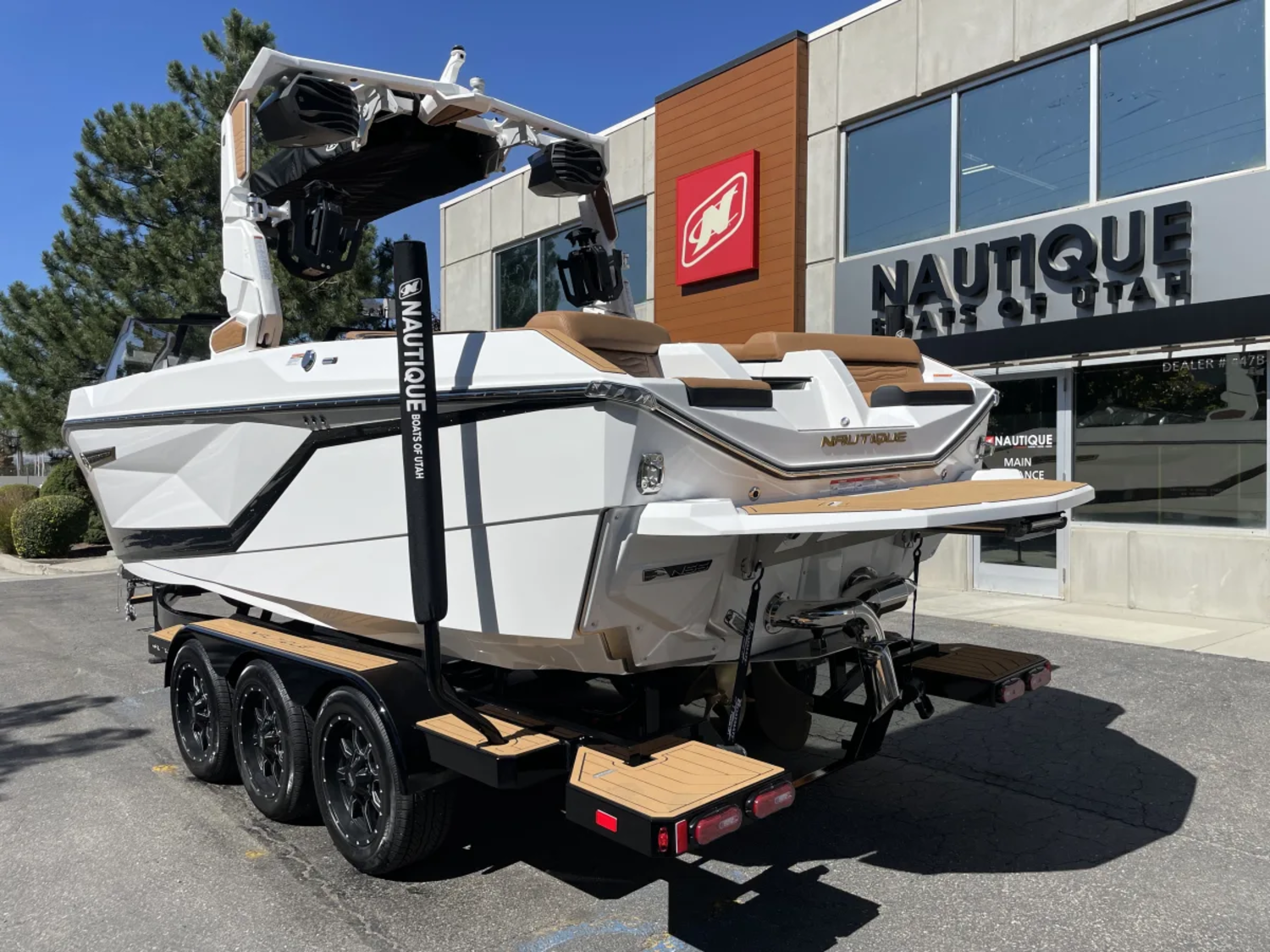 25 Nautique G25 with ZZ8S 630HP SuperCharged Power Plant.  ONLY 2 HOURS