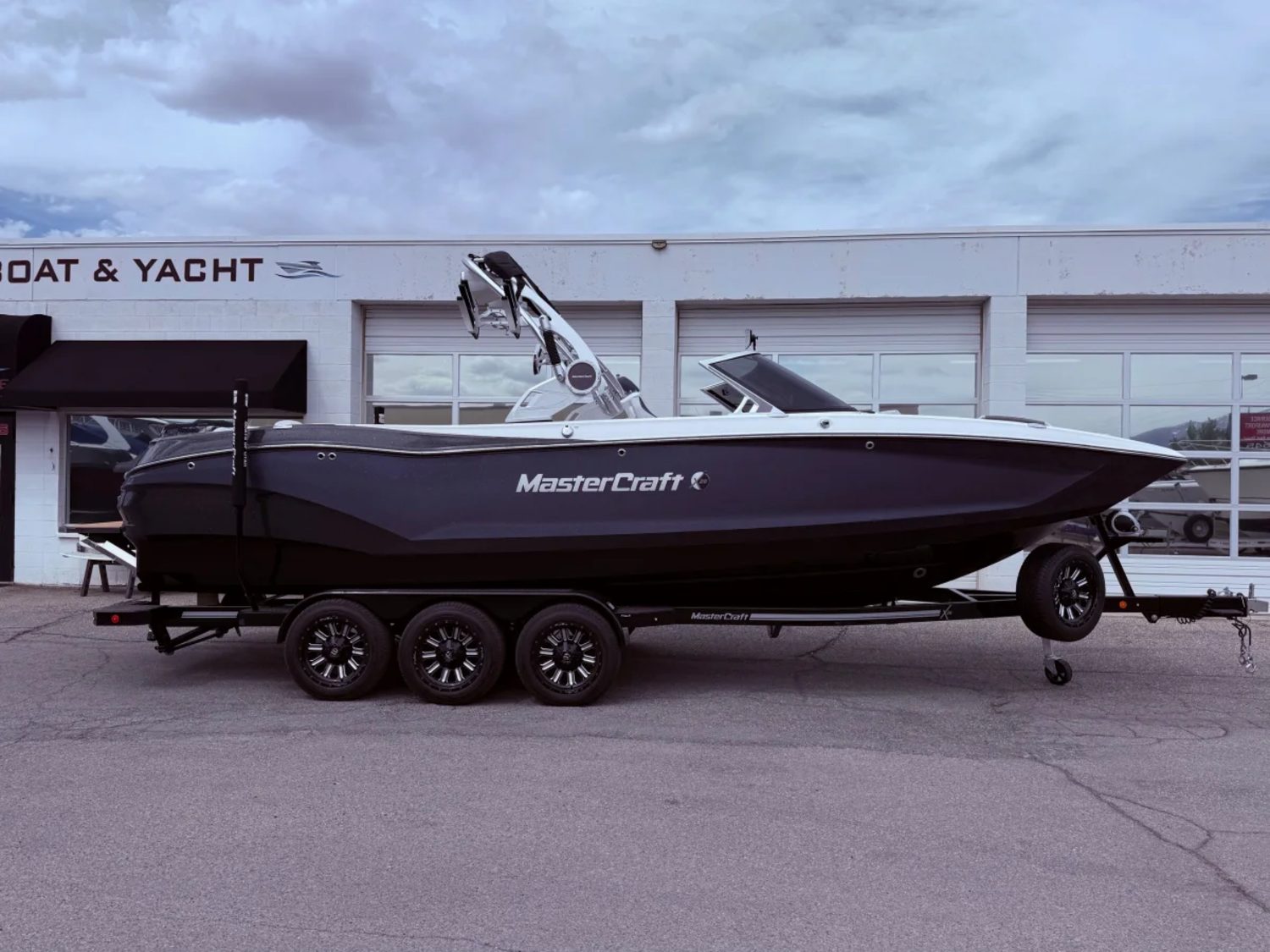 2021 26' MasterCraft X26 Bowrider