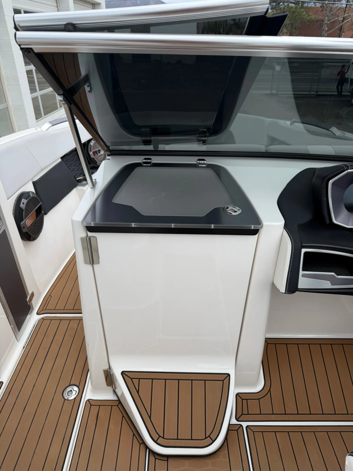 2021 26' MasterCraft X26 Bowrider