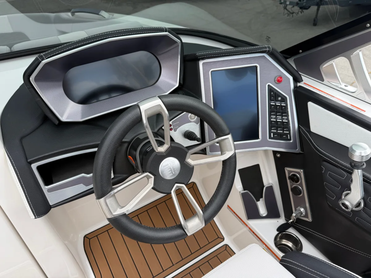 2021 26' MasterCraft X26 Bowrider