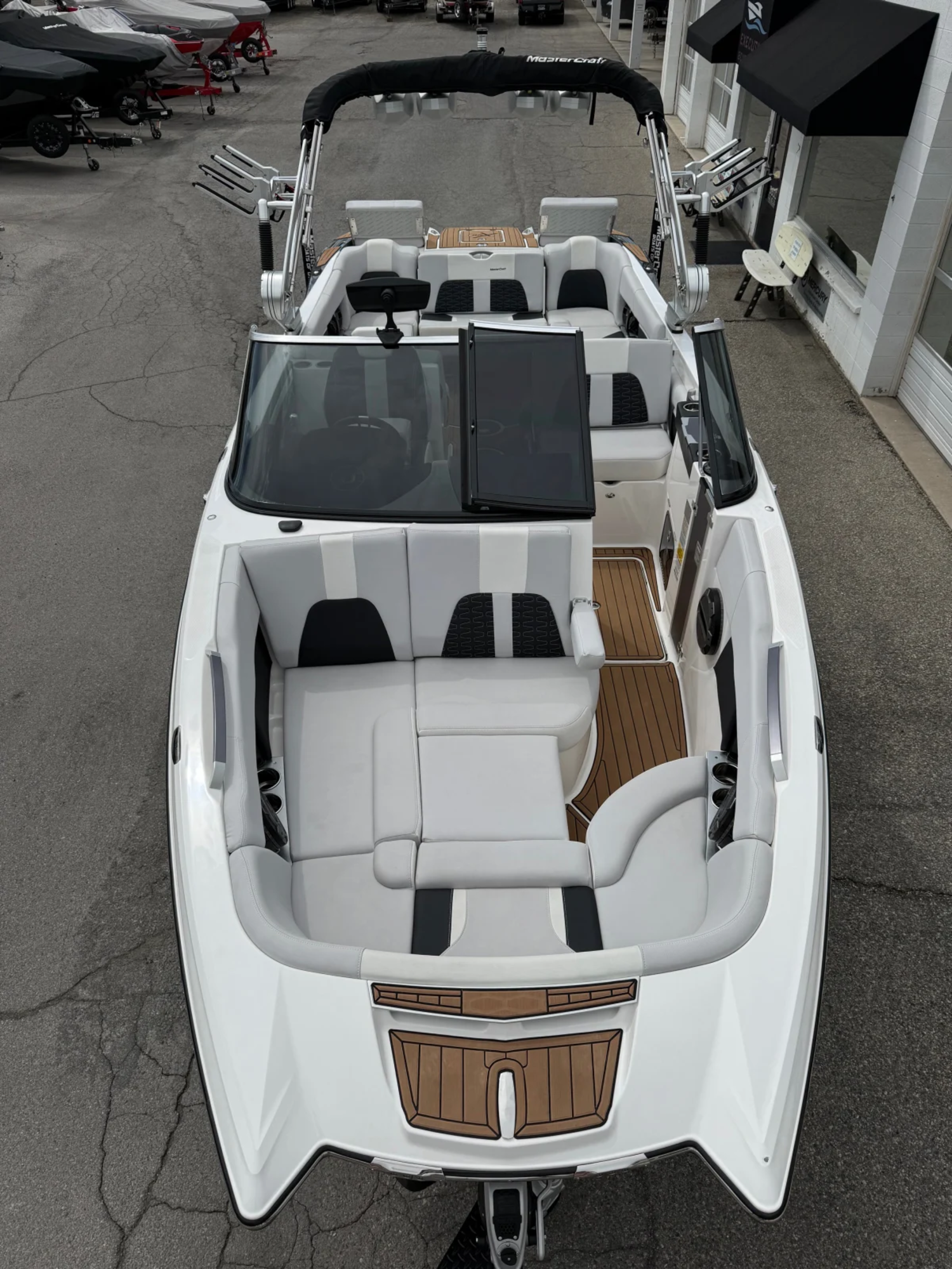 2021 26' MasterCraft X26 Bowrider