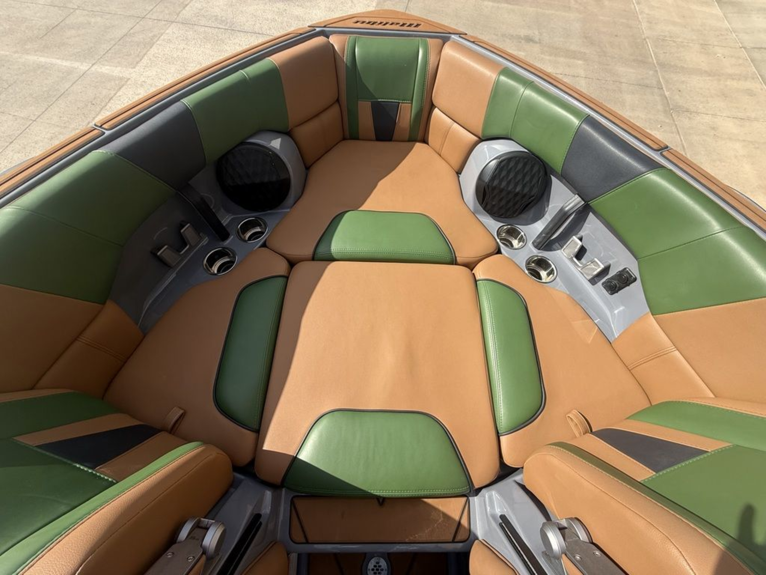 2023 Malibu Boats 23 LSV