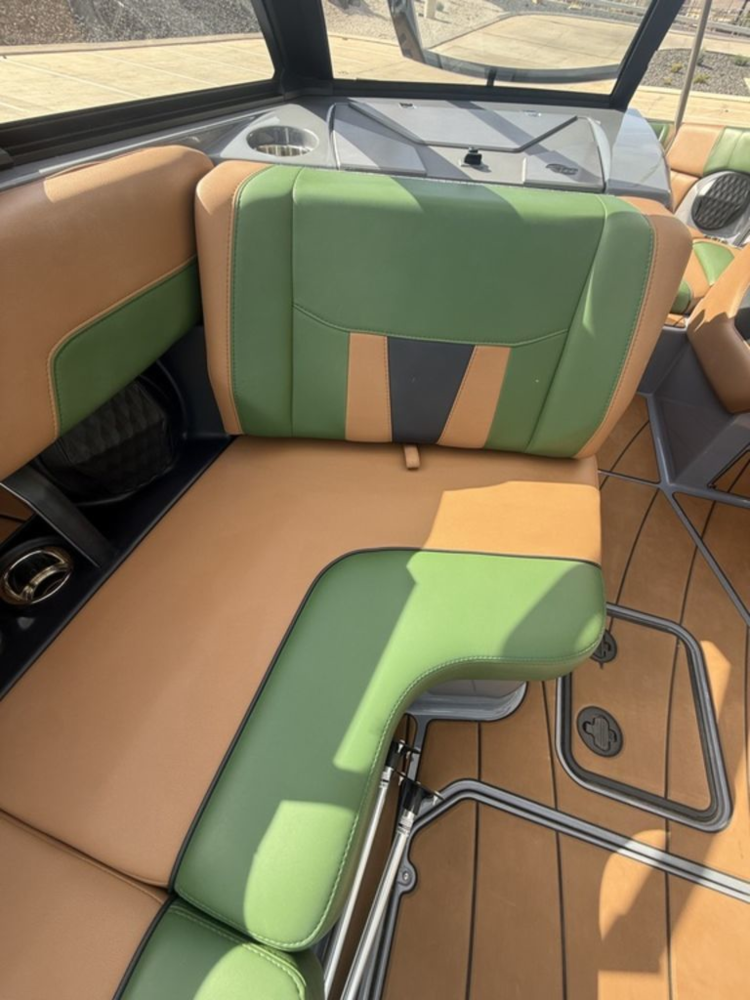 2023 Malibu Boats 23 LSV