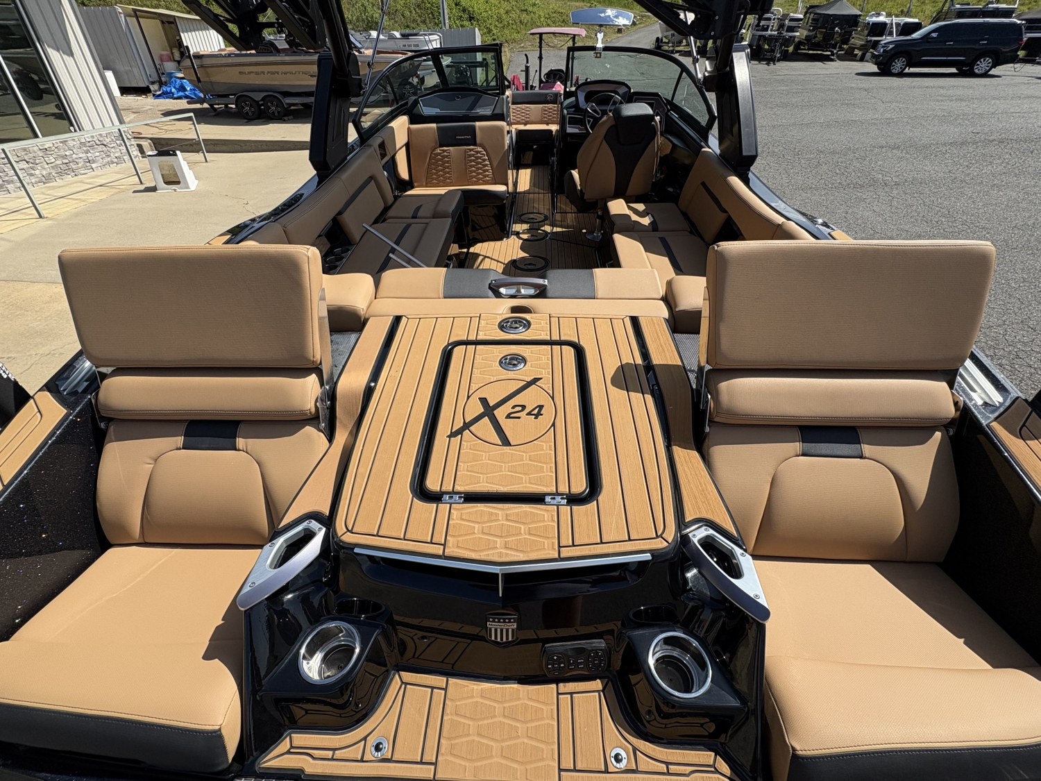 2022 MasterCraft X24