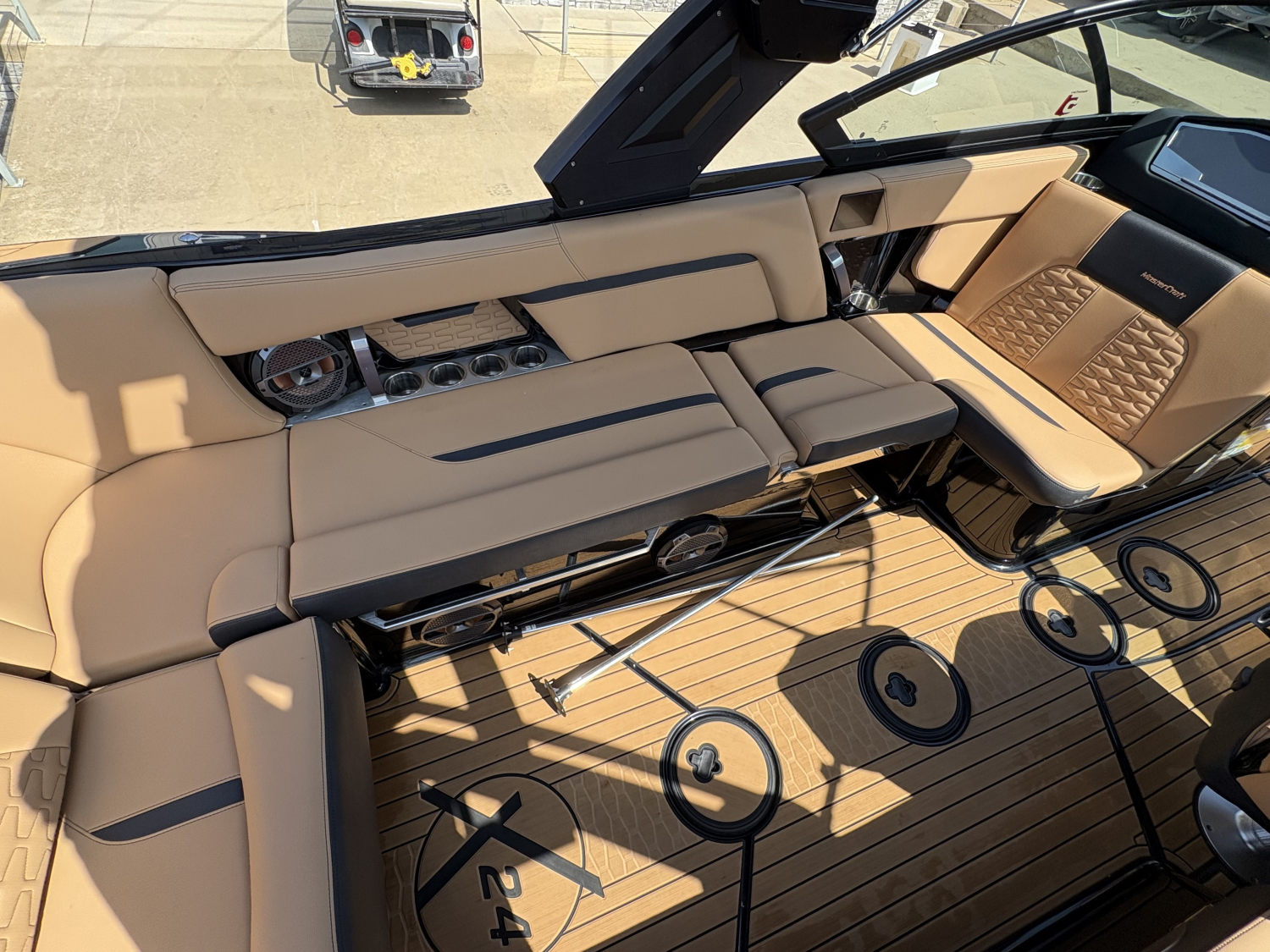 2022 MasterCraft X24