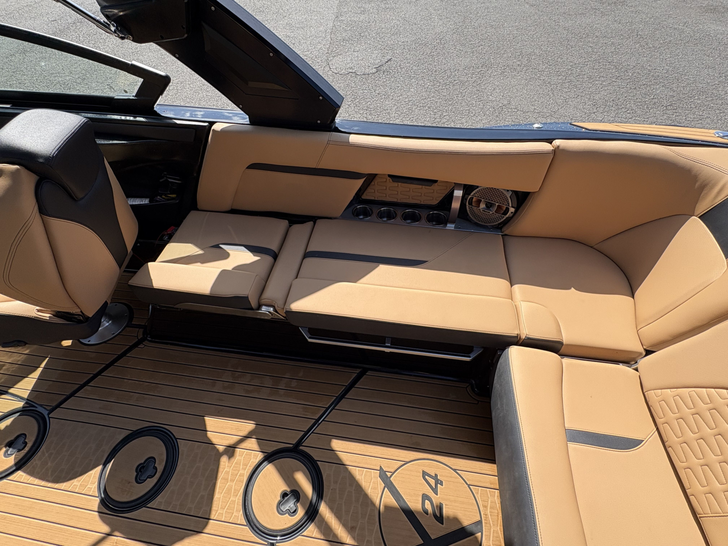 2022 MasterCraft X24