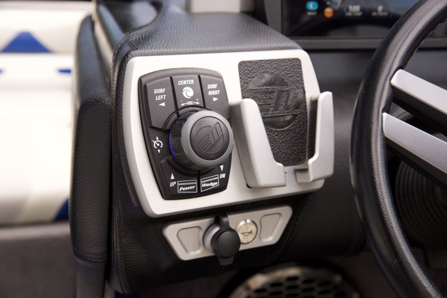 2015 Malibu Boats 23 LSV