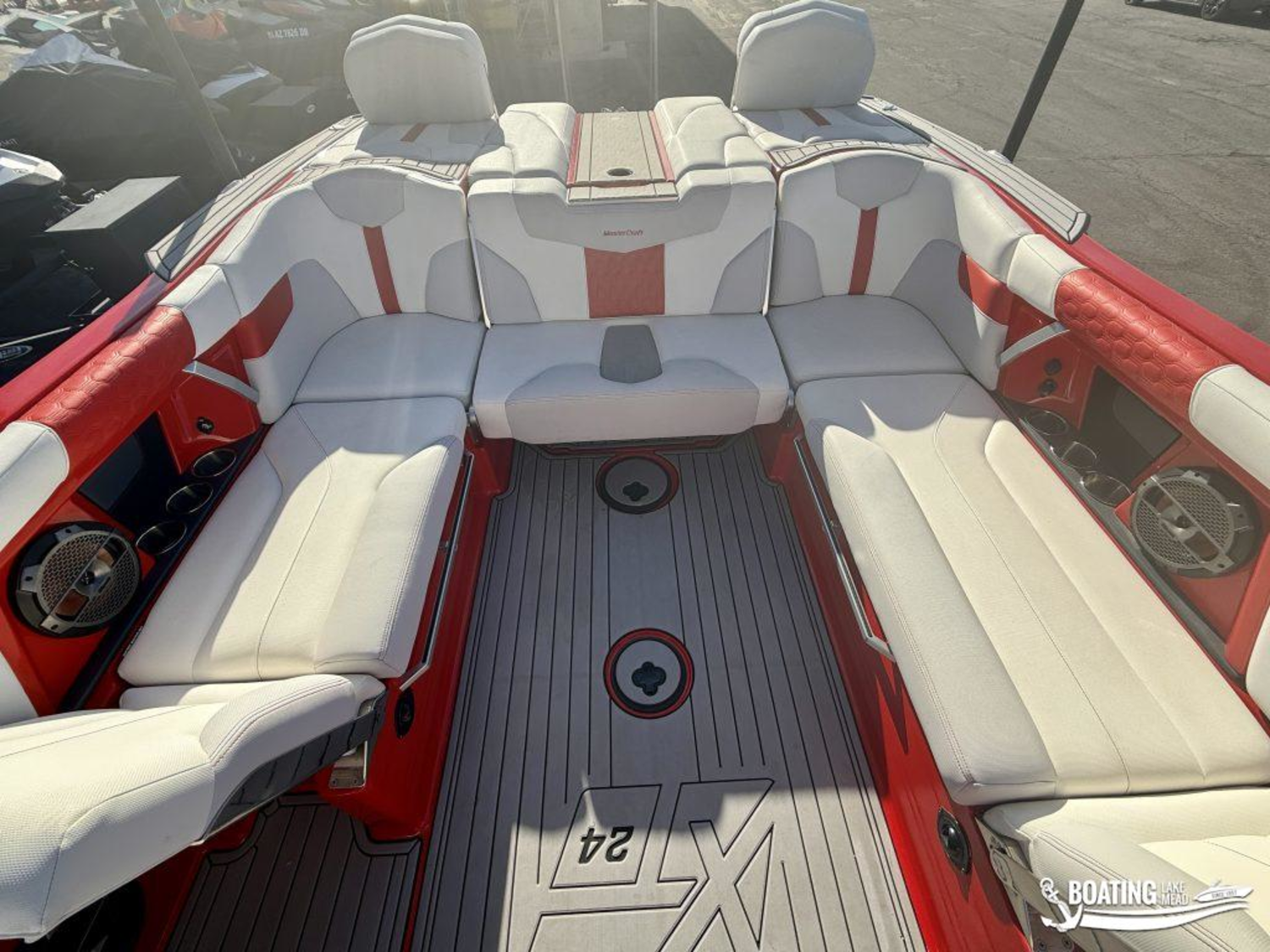 2021 MasterCraft XT24