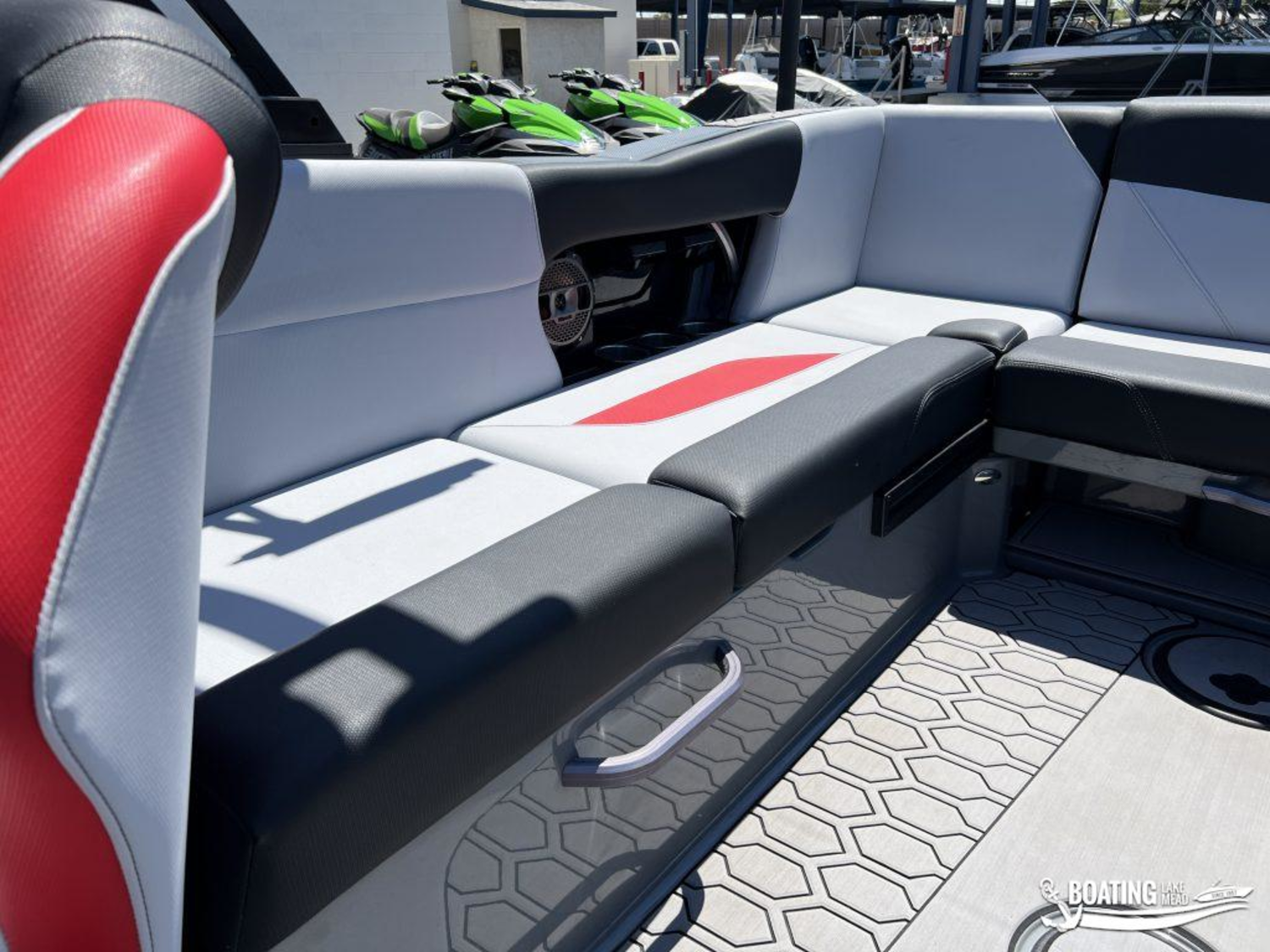 2022 MasterCraft NXT24