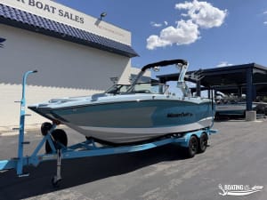 2023-mastercraft-x-star-129772-image3