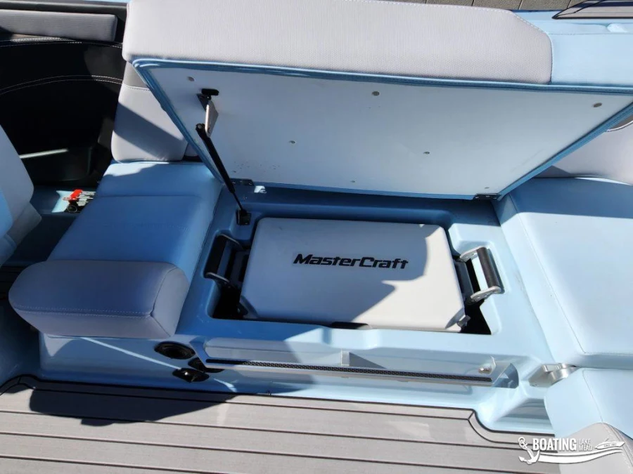 2023-mastercraft-xt23-129774-image21