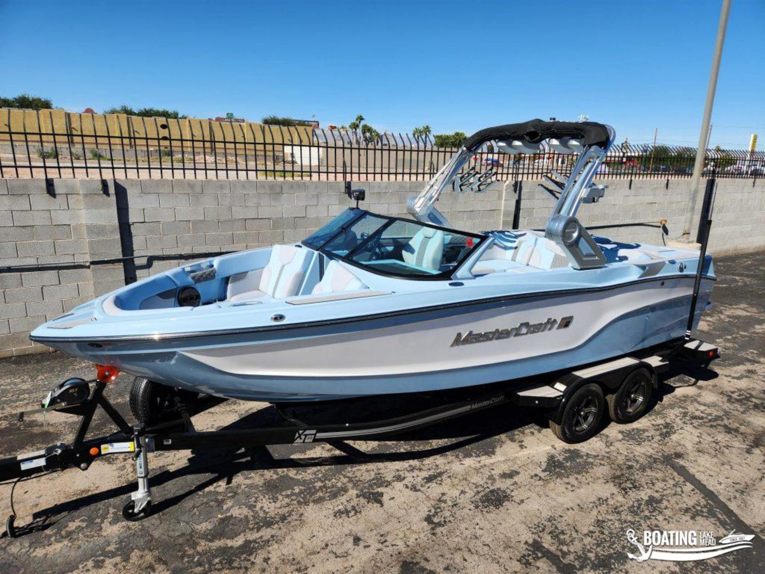 2023 MasterCraft XT23