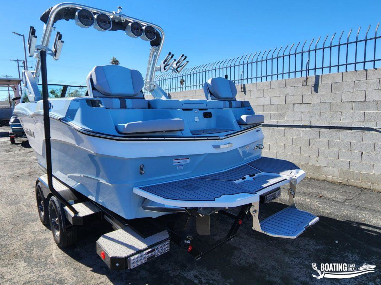 2023 MasterCraft XT23