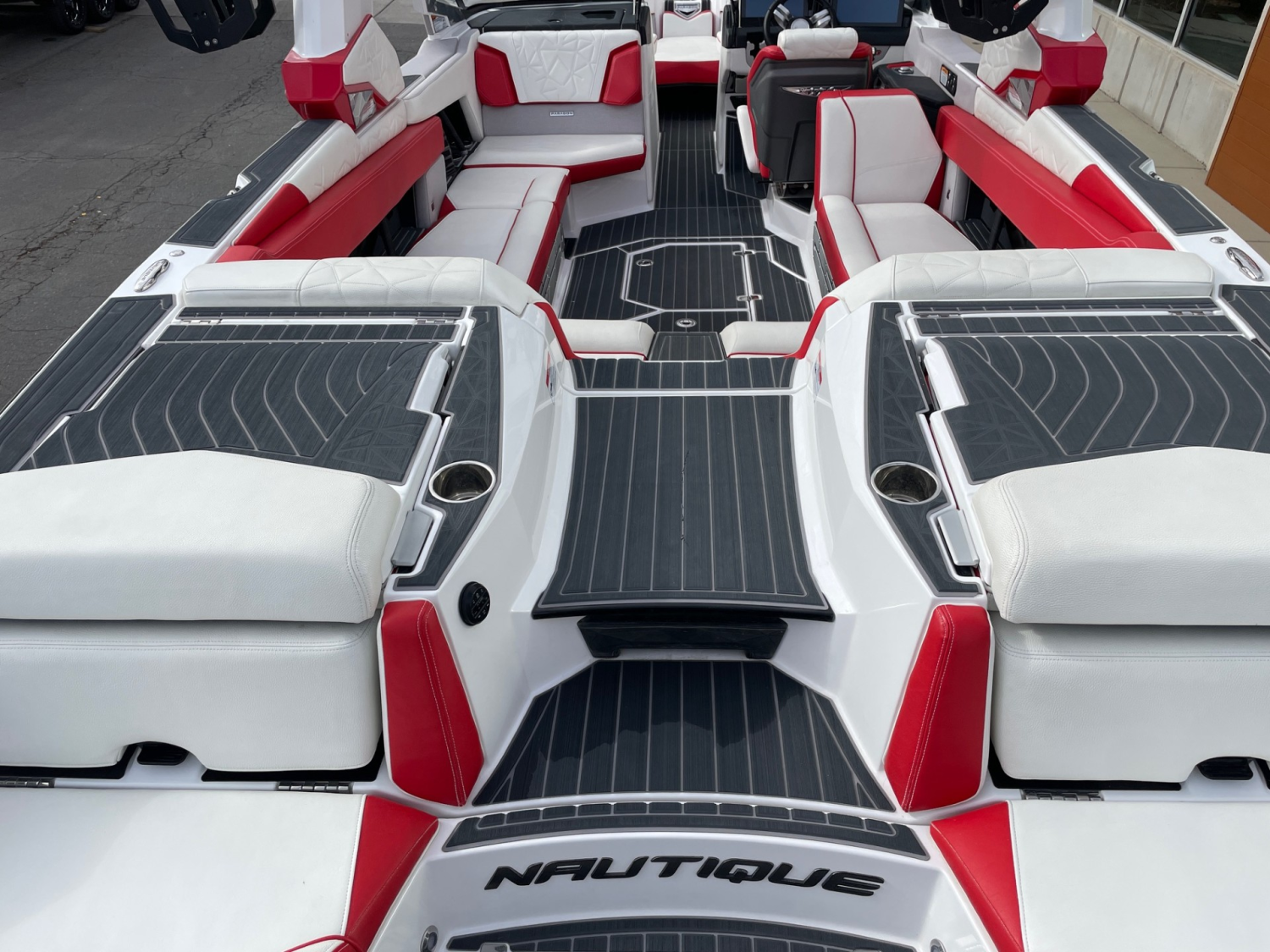 2023 NAUTIQUE G25 Paragon