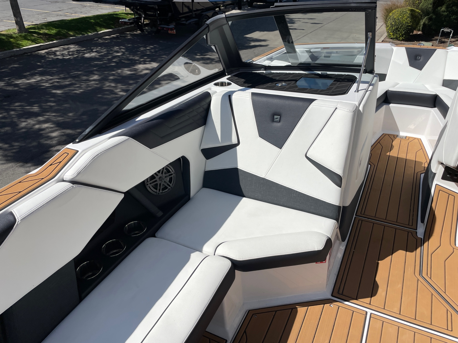 2026 NAUTIQUE S23
