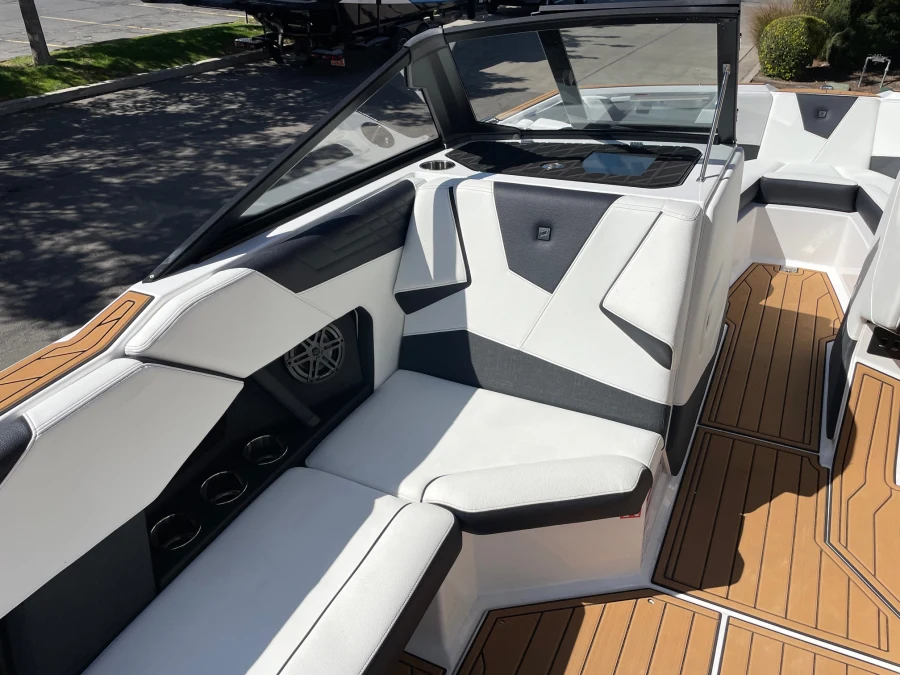 2026-nautique-s23-129837-image23