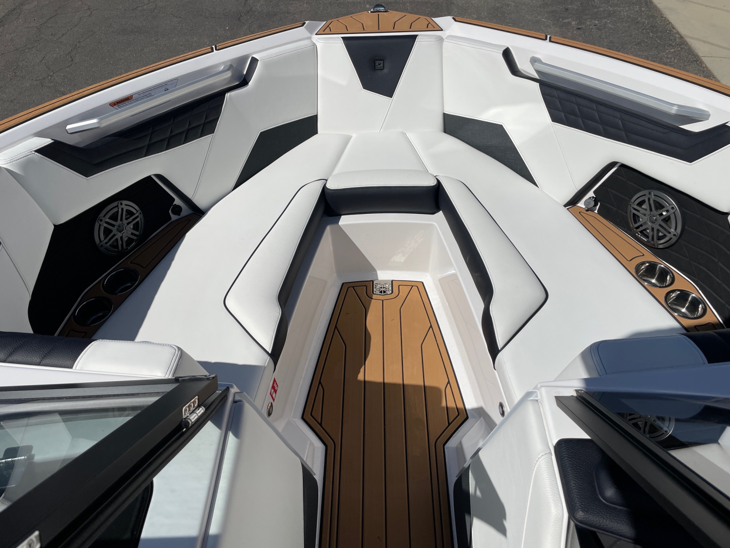 2026 NAUTIQUE S23