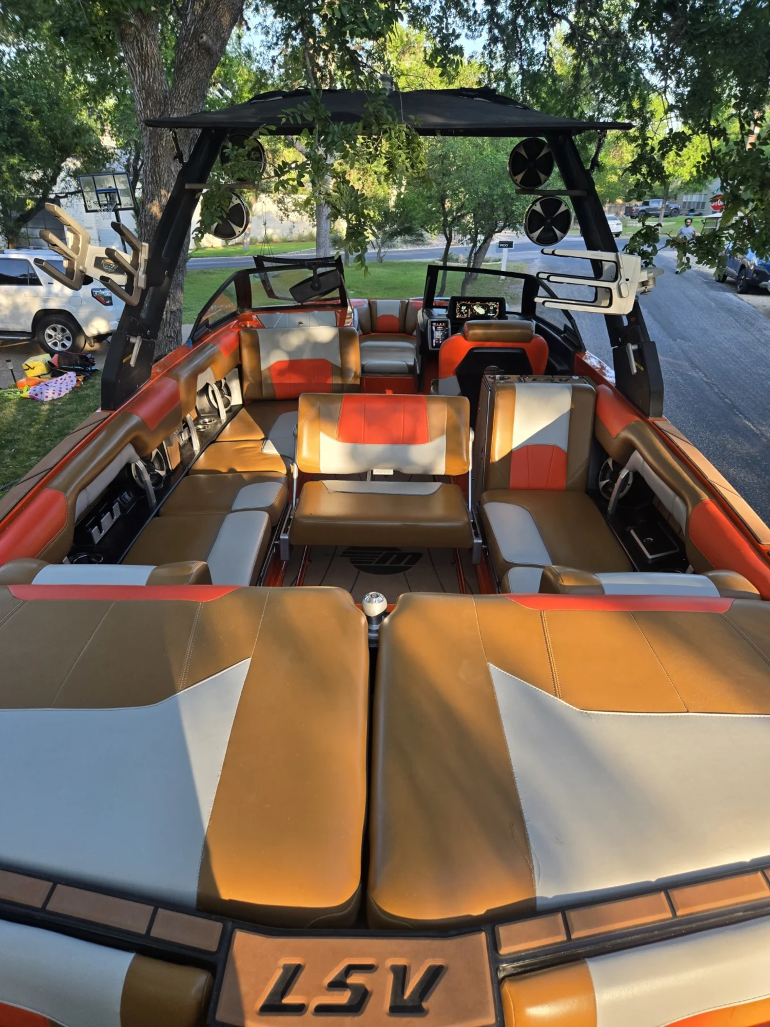2020 Malibu Boats W2020 Malibu 25 LSV - 450 Monsoon - Surf Gate - Loadedakesetter 25 LSV