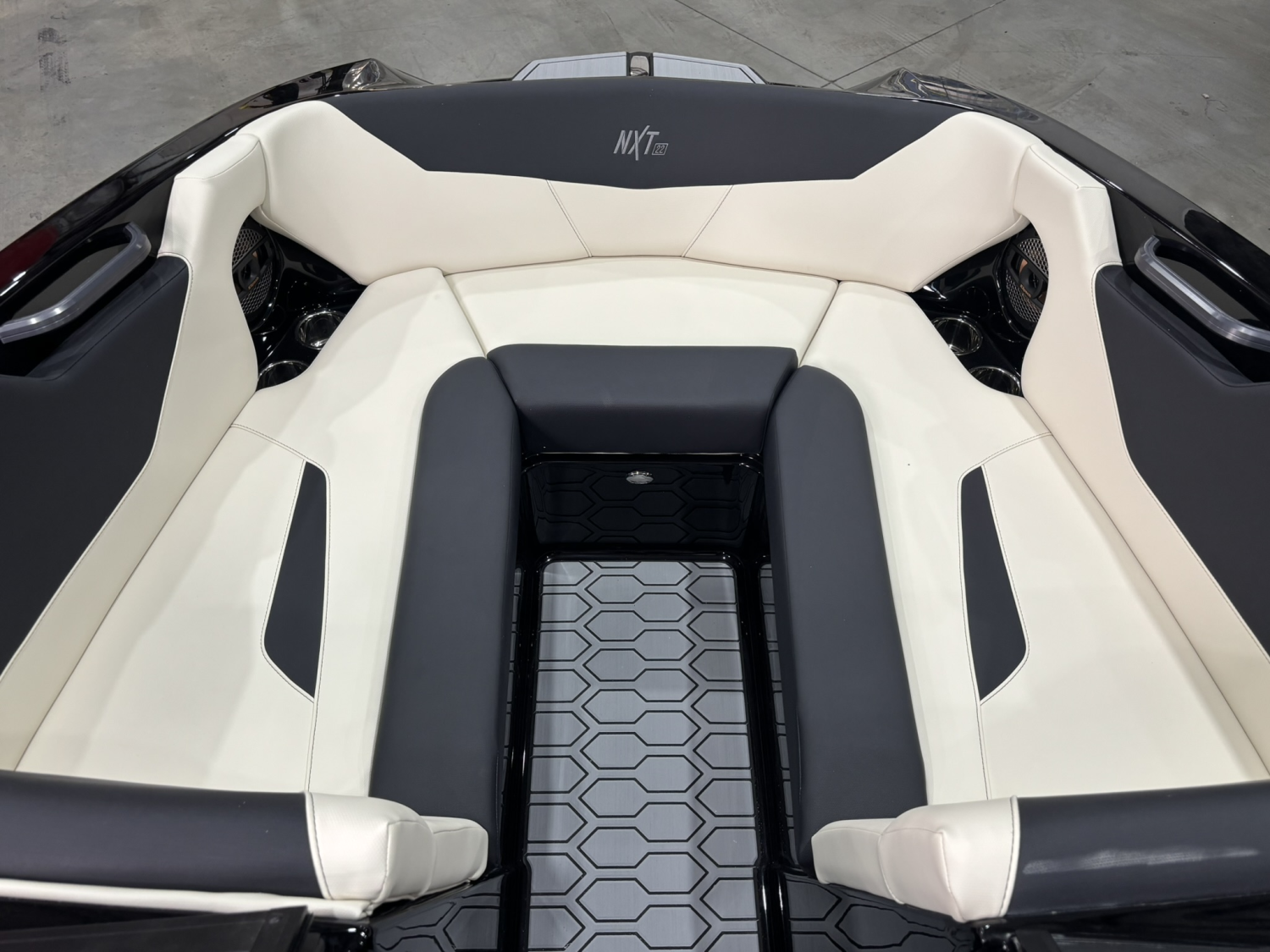 2025 MASTERCRAFT NXT23