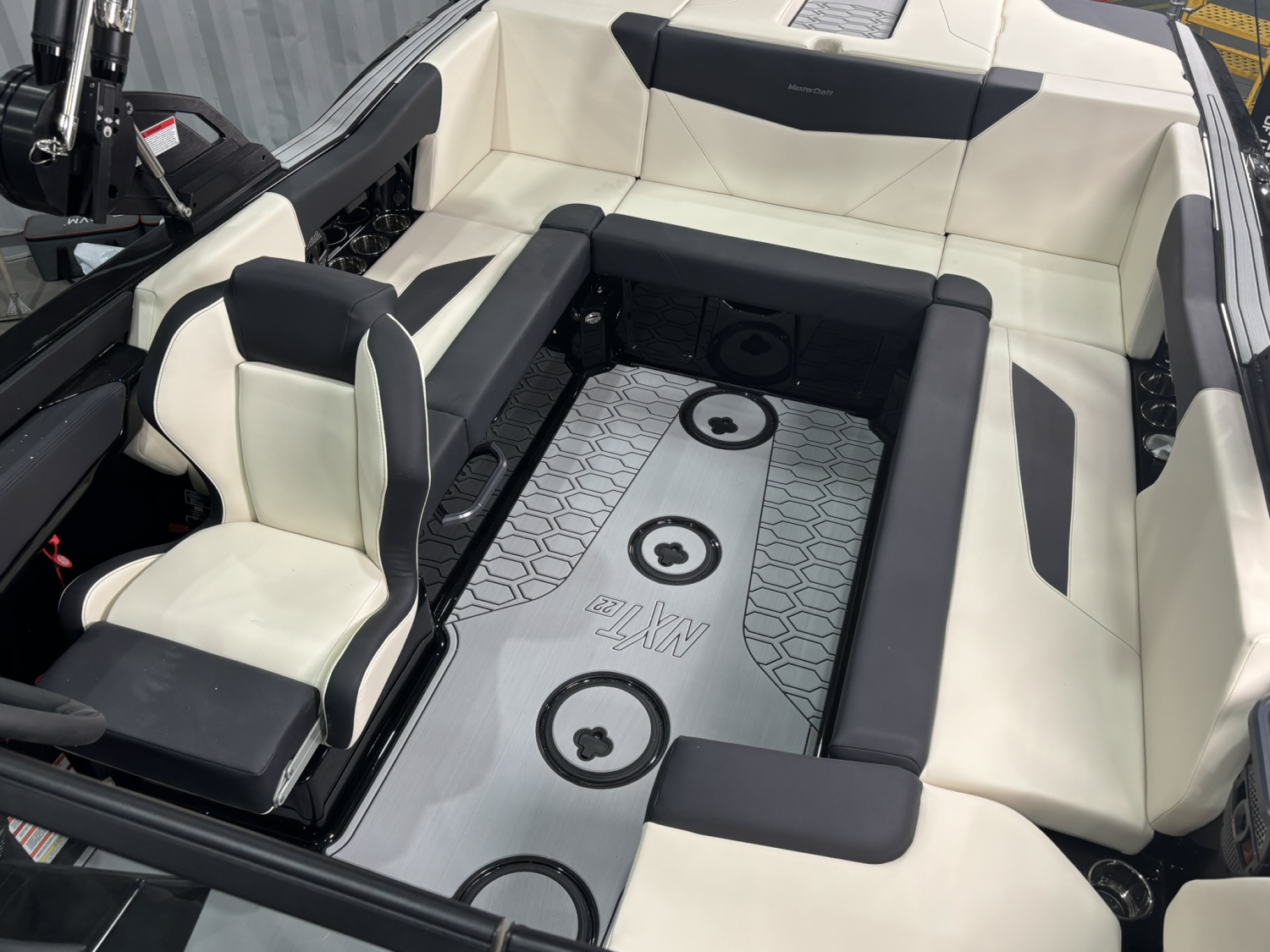 2025 MASTERCRAFT NXT23